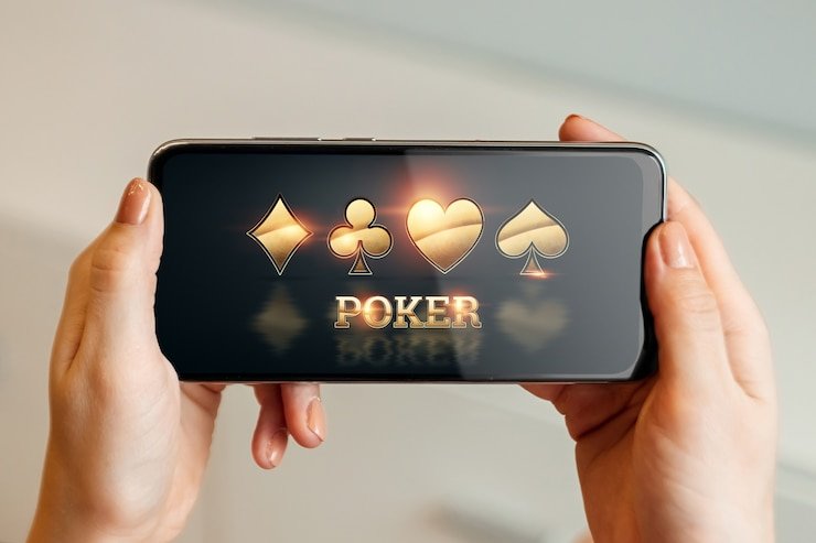 লাইভ টেবিল গেমে ডিলার কার্ড বিতরণ করছেন – casino bet বাংলাদেশ